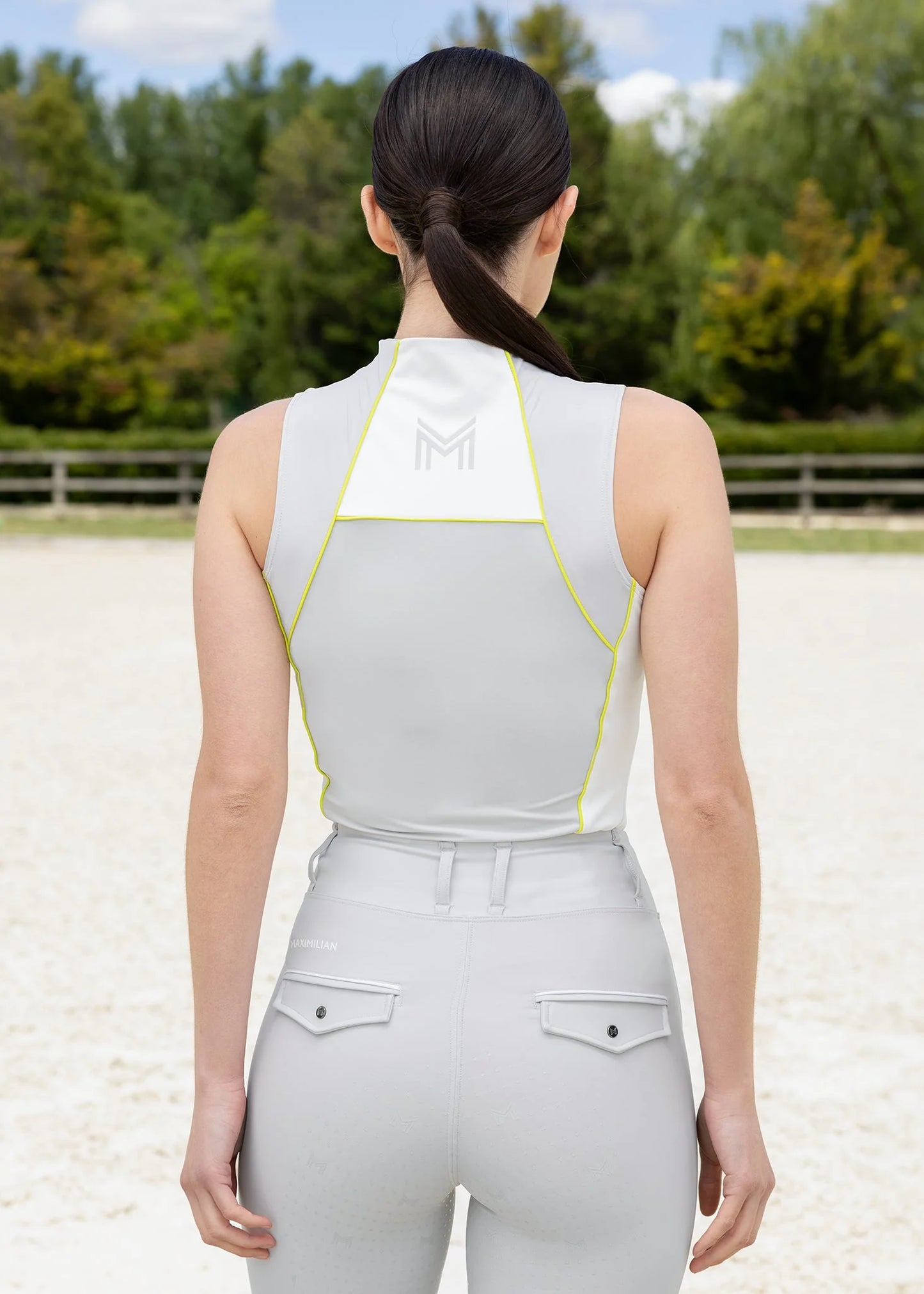 Contrast Sleeveless Base Layer